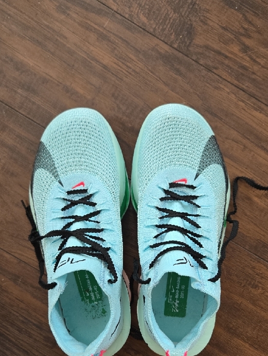 Nike Alphafly 4 in Excellent Condition - Picture 3 of 6